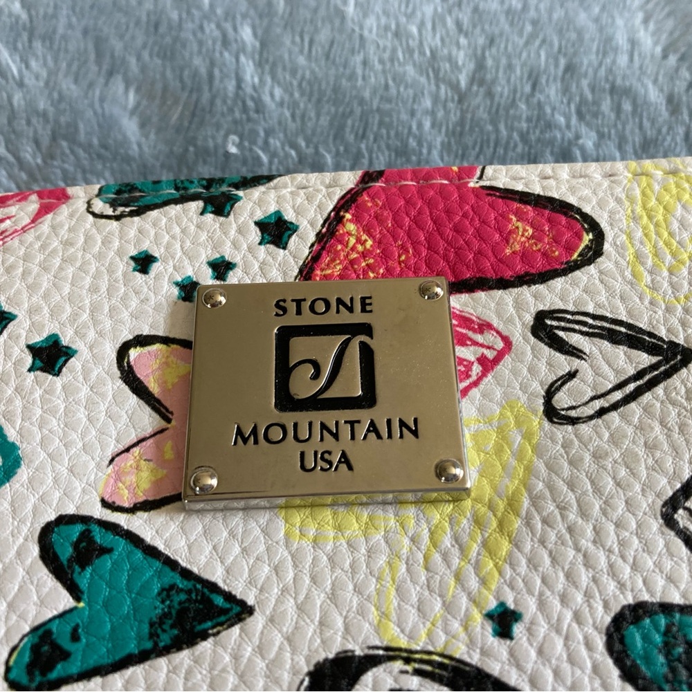 Stone Mountain USA small colorful heart print clutch wristlet purse - Picture 3 of 9